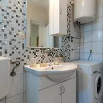 Apartamento 2 Bedroom Cozy In