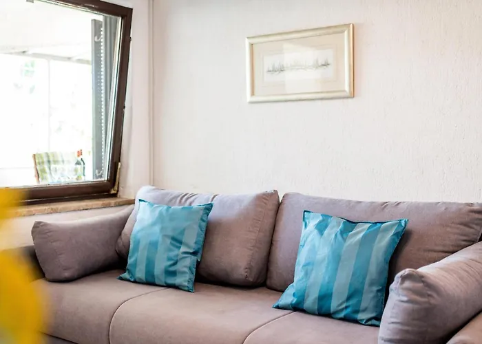 Apartamento 2 Bedroom Cozy In *